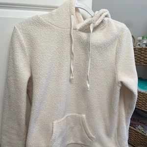 Cream fluffy sweatshirt